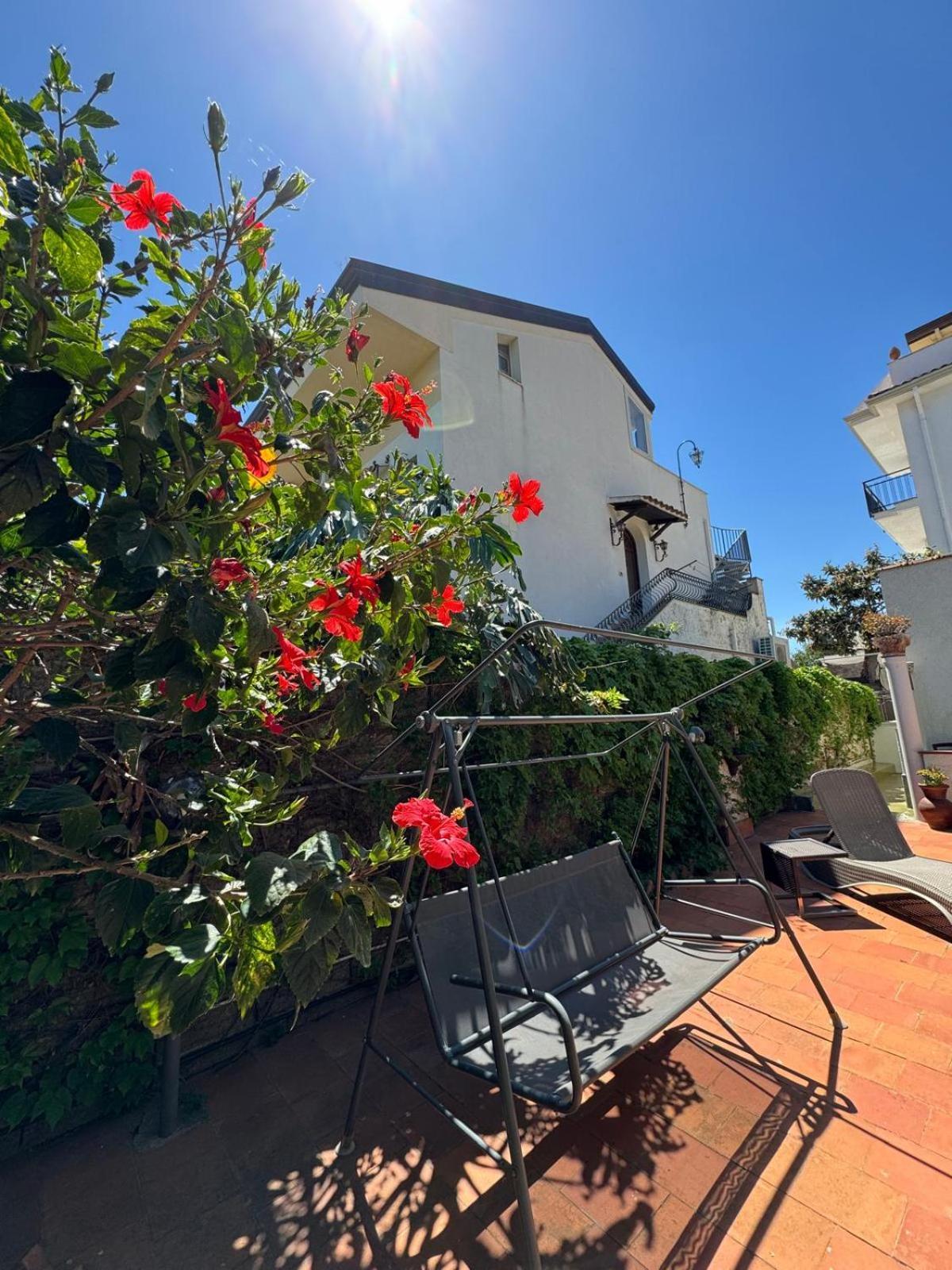 Casa Vacanze Villa Angelina Giardini Naxos Exteriör bild